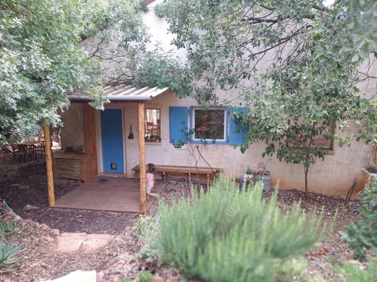 The House In The Oaks הבית באלונים Amirim Exterior photo